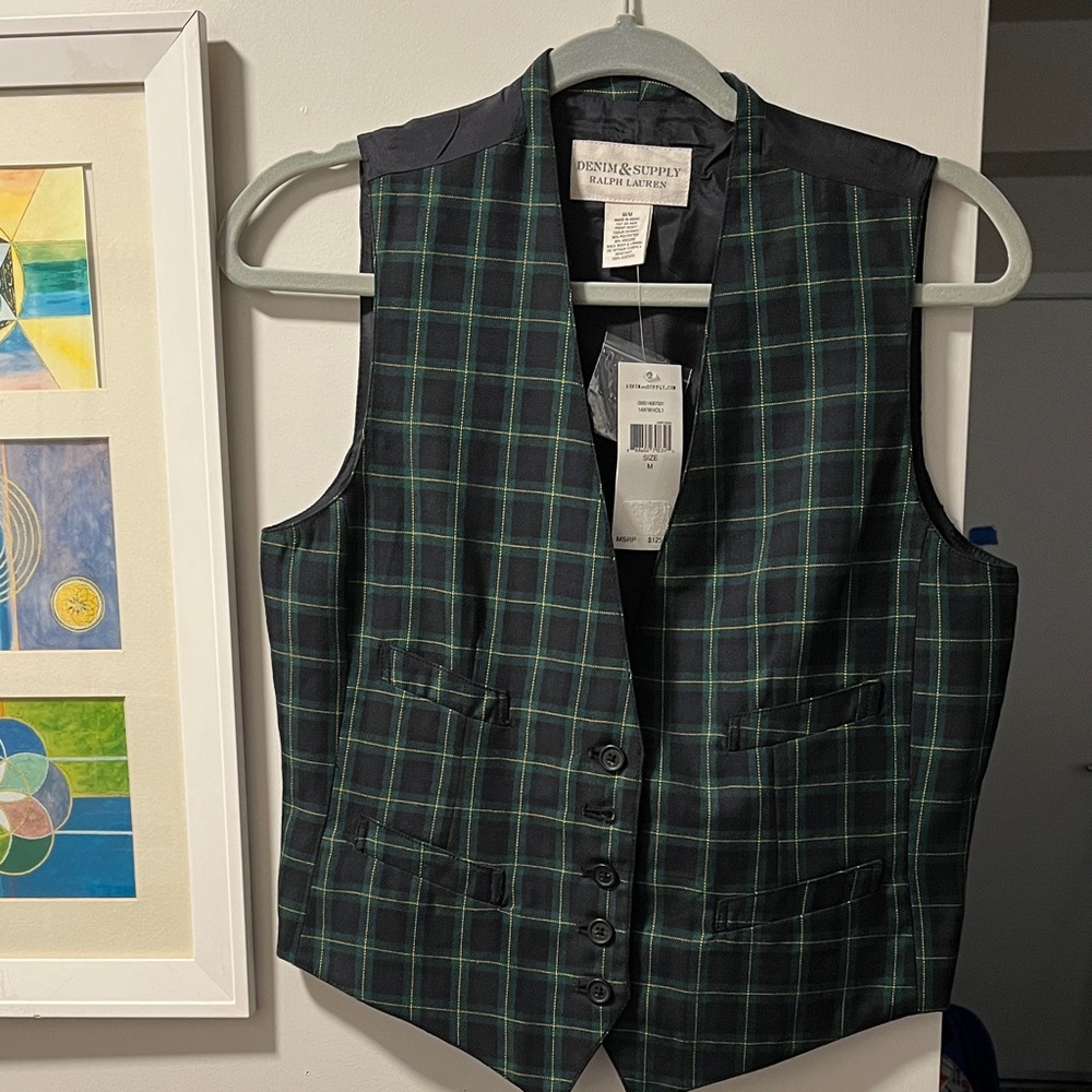Stunning Ralph Lauren Vest Medium New with Tag Green Navy Tartan MSRP $125